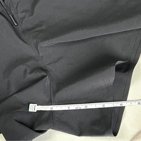Athleta Black Crossroads High Rise Featherweight Athletic Shorts Women’s Size XS - Picture 9 of 11